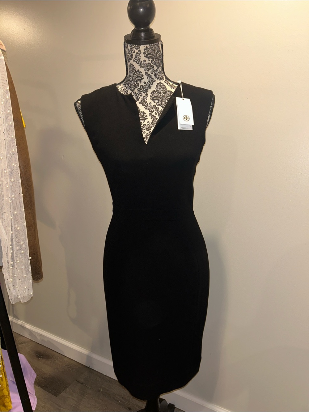 TORY BURCH -Classic Black Sleeveless Sheath ‘Hilary’ Dress